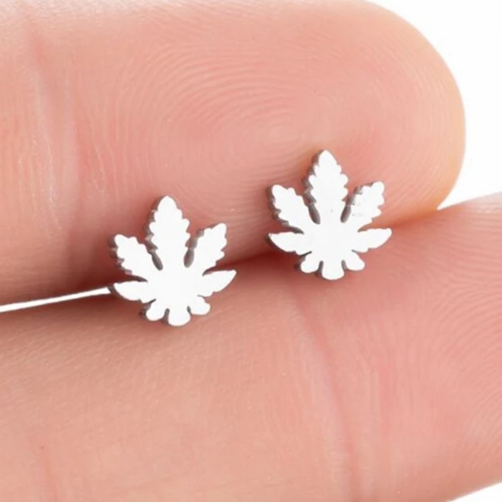 Silver Pot 420 Maple Leaf Earrings